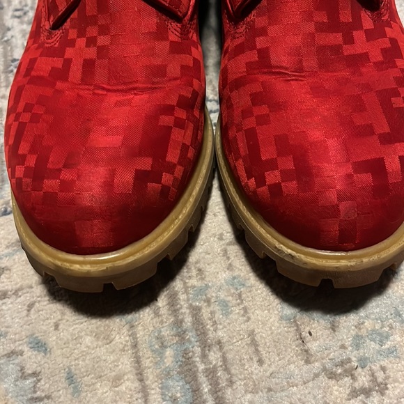 Limited edition red checkered board timberlands - Picture 5 of 14